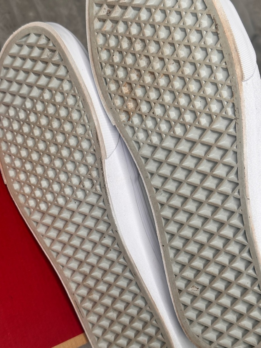 Vans White Low-Top Skate Shoe - Picture 6 of 8